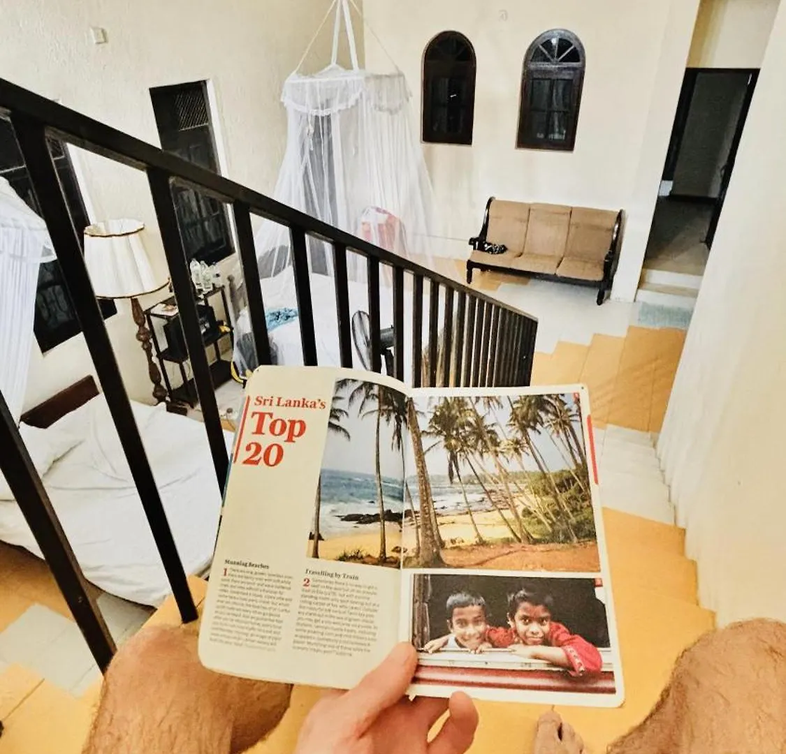 Airport Gateway Residence Negombo Alloggio in famiglia